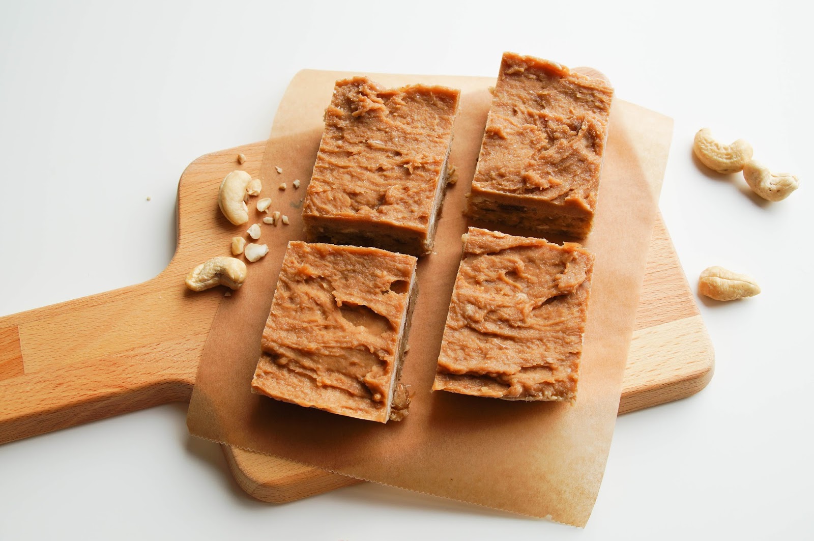 RAW BLONDIES