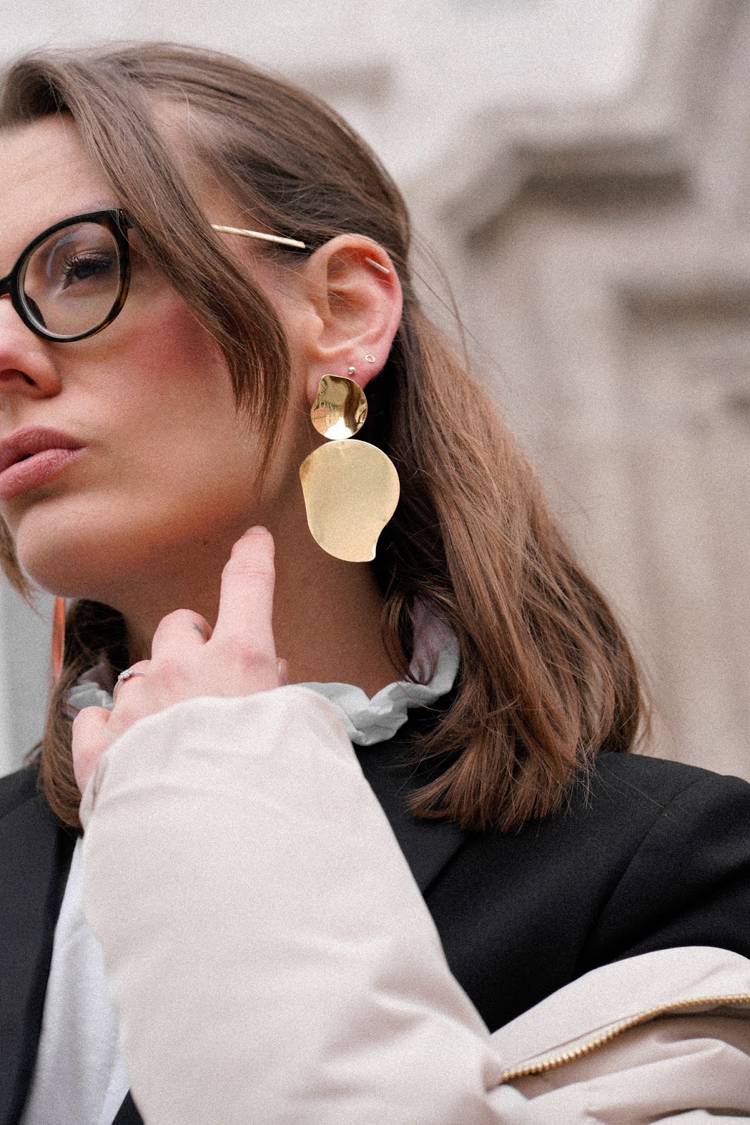 STATEMENT EARRINGS: 7 ways to wear